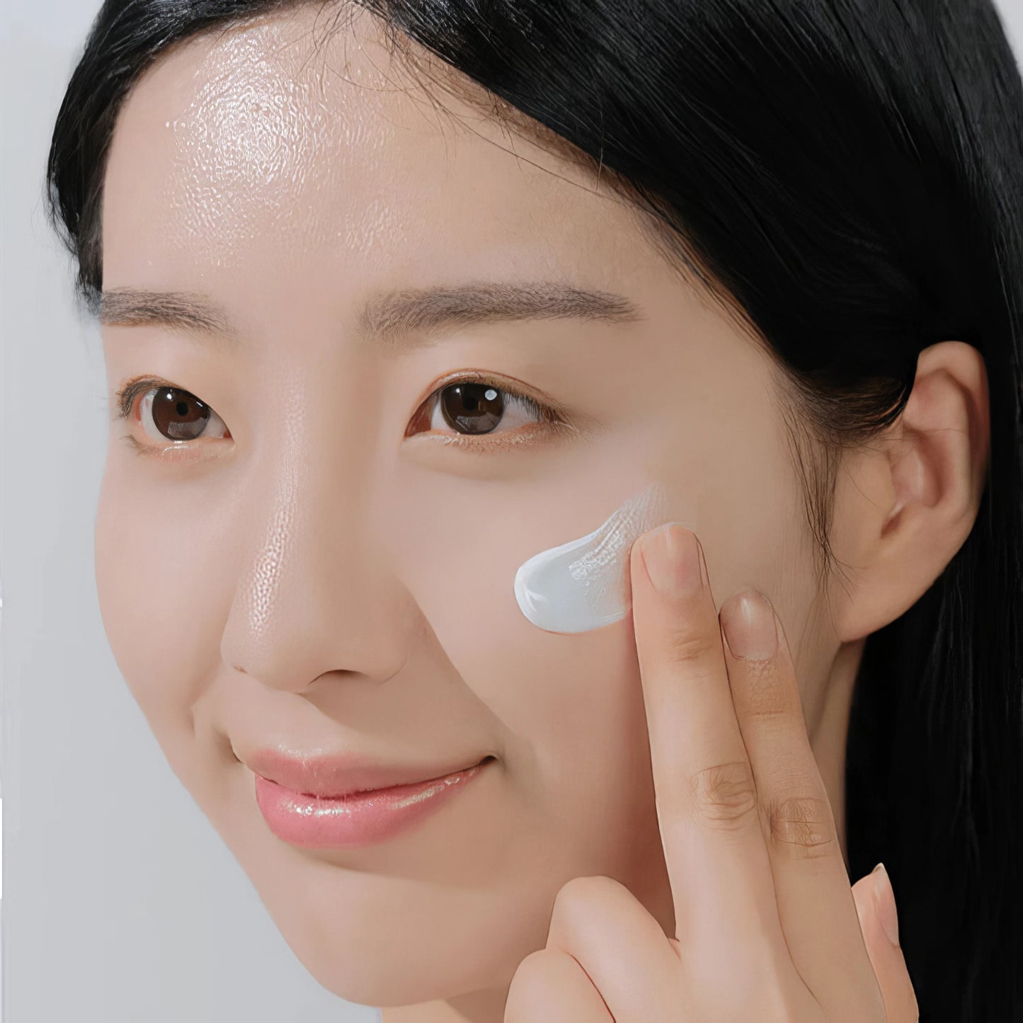SKIN1004 Madagascar Centella Hyalu-Cica Water-Fit Sun Serum SPF50+ PA++++ 2x50ml-Wonder Skin