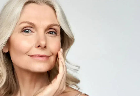 Bestes Serum für reife Haut: Dein Anti-Aging Guide für straffe und vitale Haut 2026-Wonder Skin