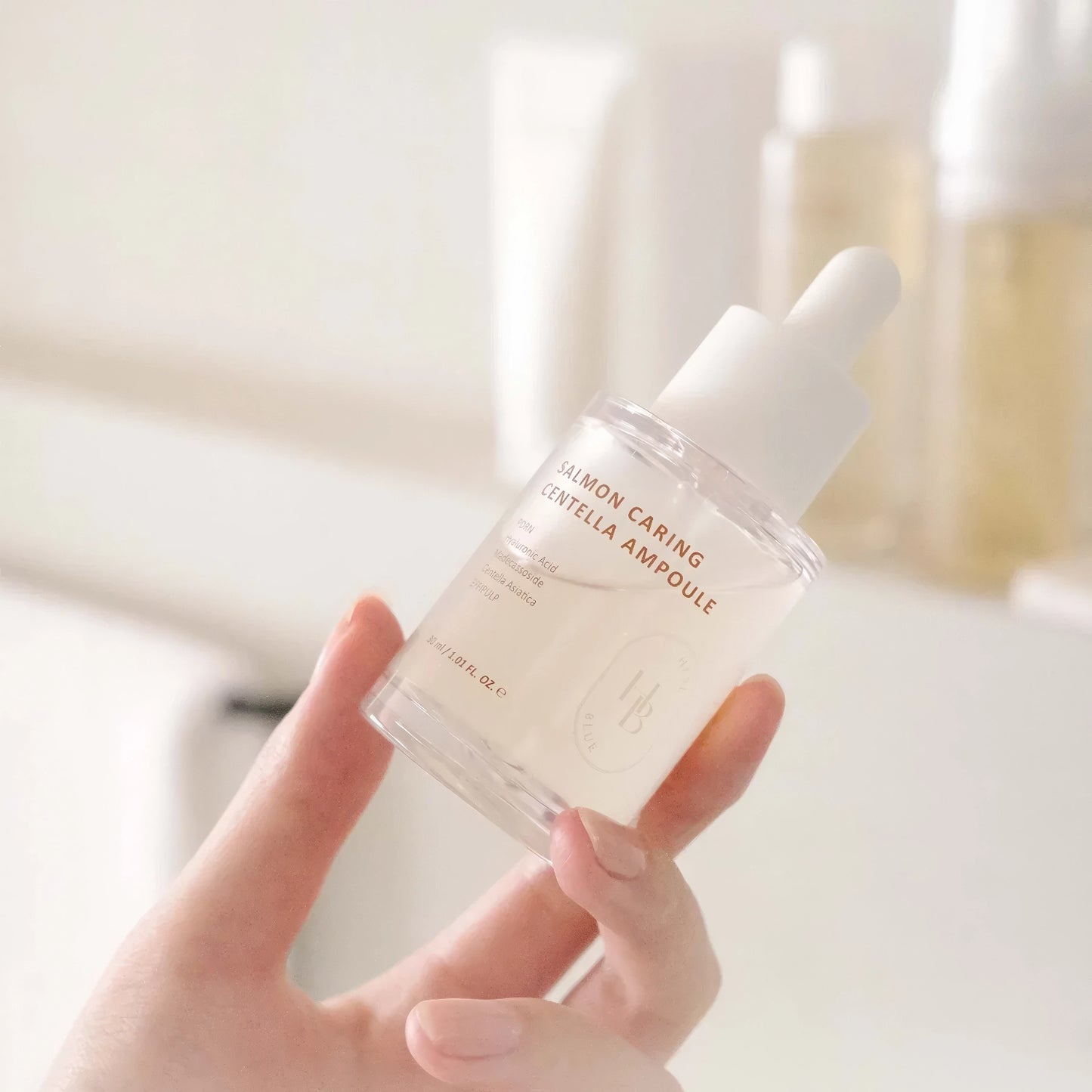 Heveblue - Salmon Caring Centella Ampulle - 30ml