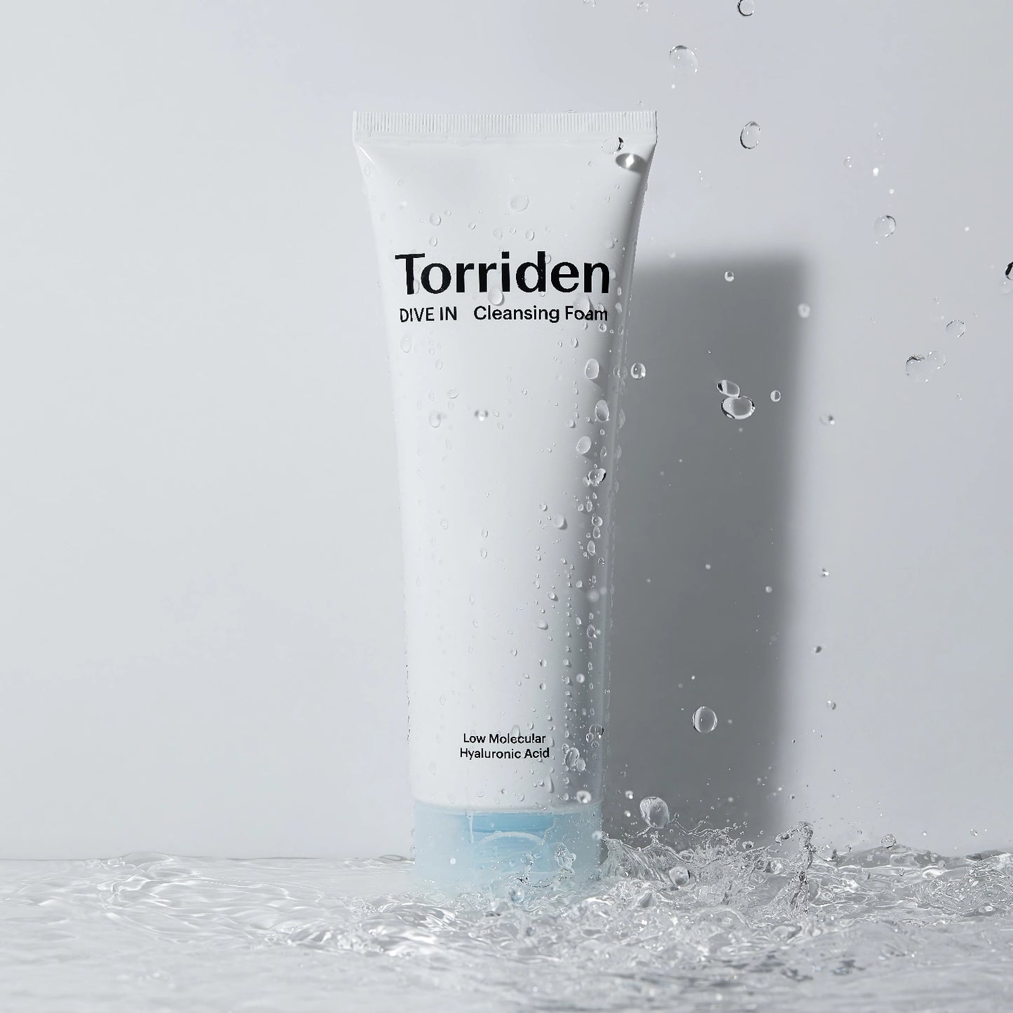 Torriden - DIVE-IN Low Molecular Hyaluronic Acid Cleansing Foam - 150ml-Wonder Skin